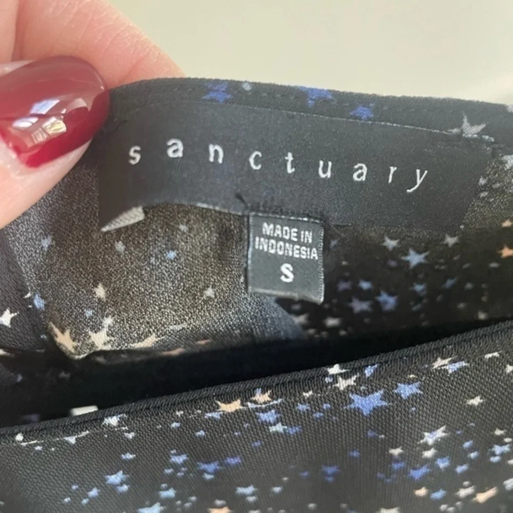 Sanctuary • Moonshine Star Top Black Small - Picture 7 of 7